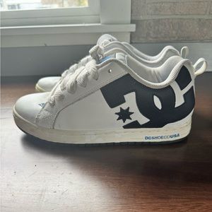 Dc shoes